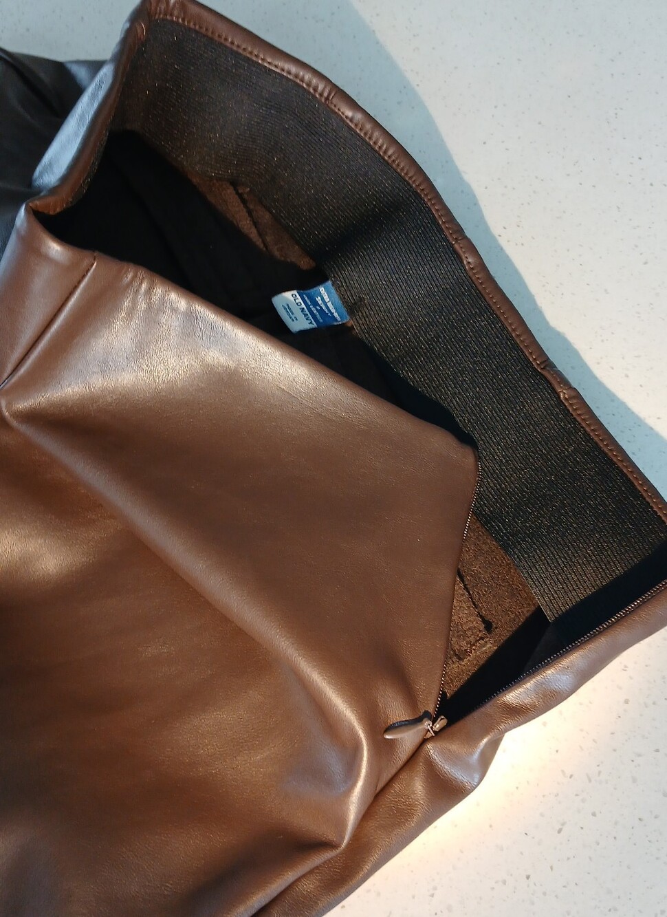 Old Navy Sexy Women's Brown Faux Leather Pants Size 8